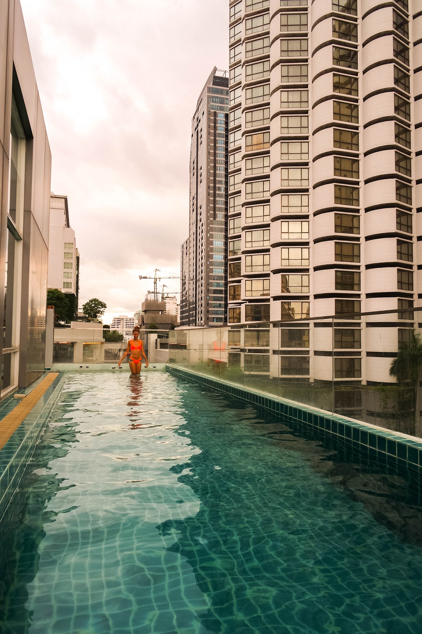 Malvina Dunder blog rozwój osobisty, relacje, podróże Tajlandia Bangkok hotel wieżowiec