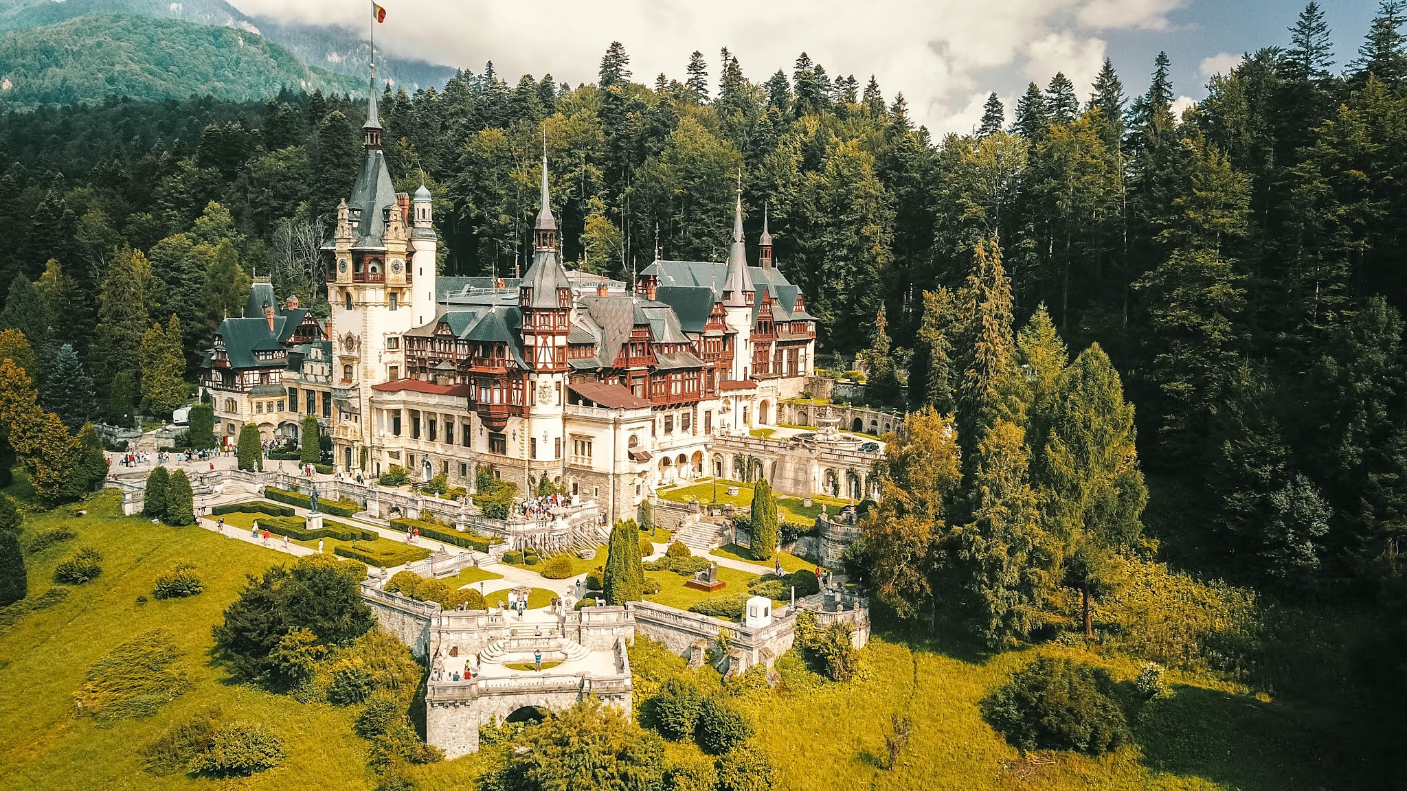 Malvina Dunder blog rozwój osobisty, relacje, podróże Rumunia zamek Peles dron