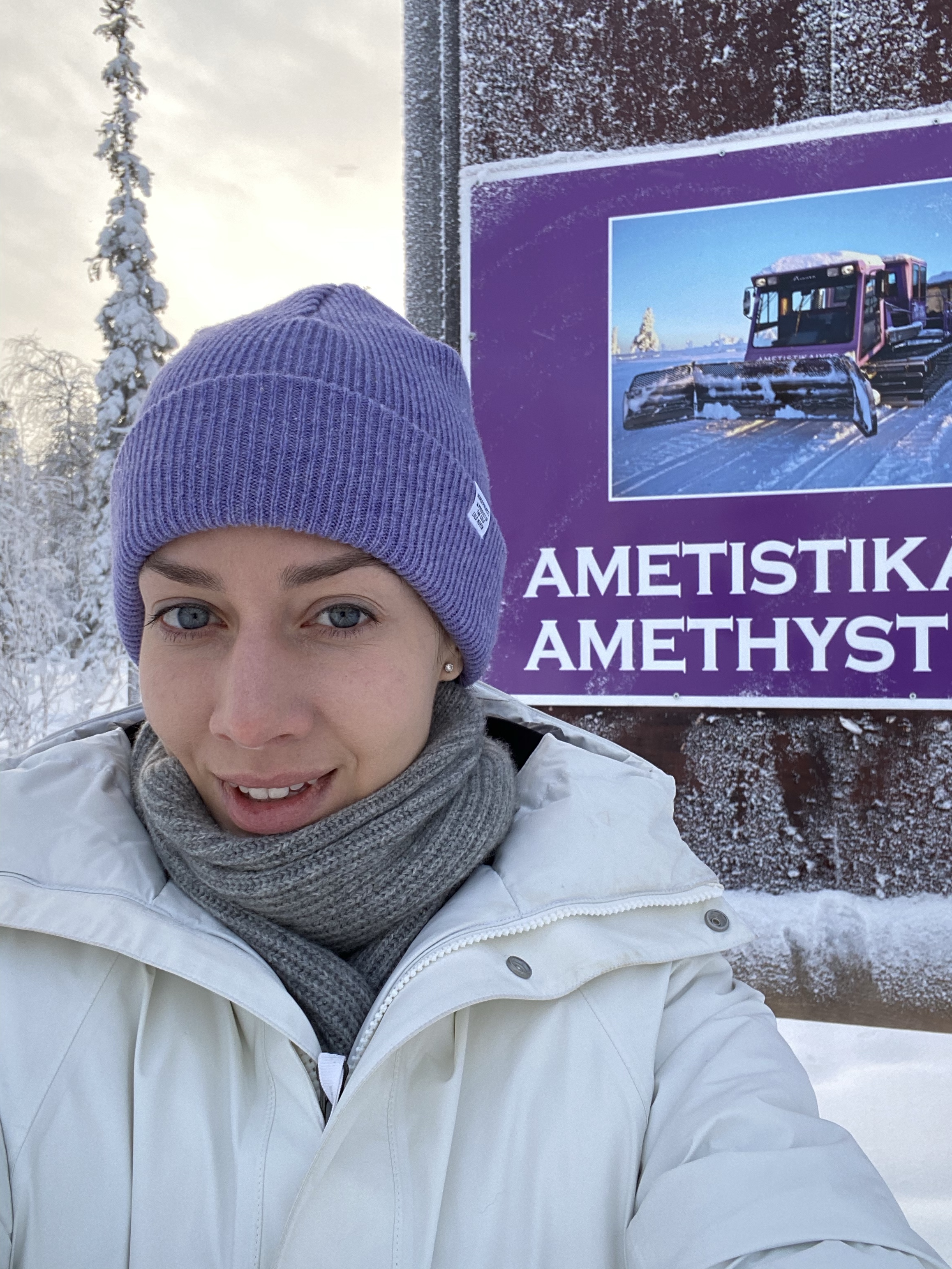 Kopalnia amtetystu Laponia, Finlandia, Arktyczny ametyst, kryształy, Kolorowe Bogate Soczyste, podróże,kobieca energia, relacje, rozwój osobisty, Malvina Dunder