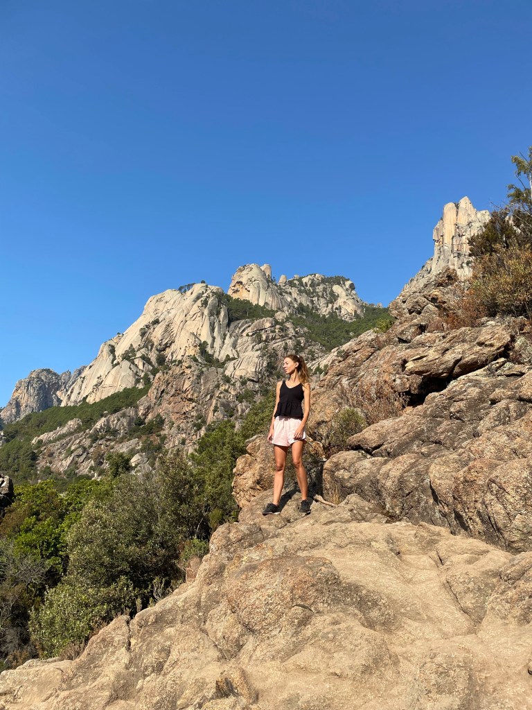 szlak, góry, kaskady, Korsyka, Kolorowe Bogate Soczyste, podróże,kobieca energia, relacje, rozwój osobisty, Malvina Dunder