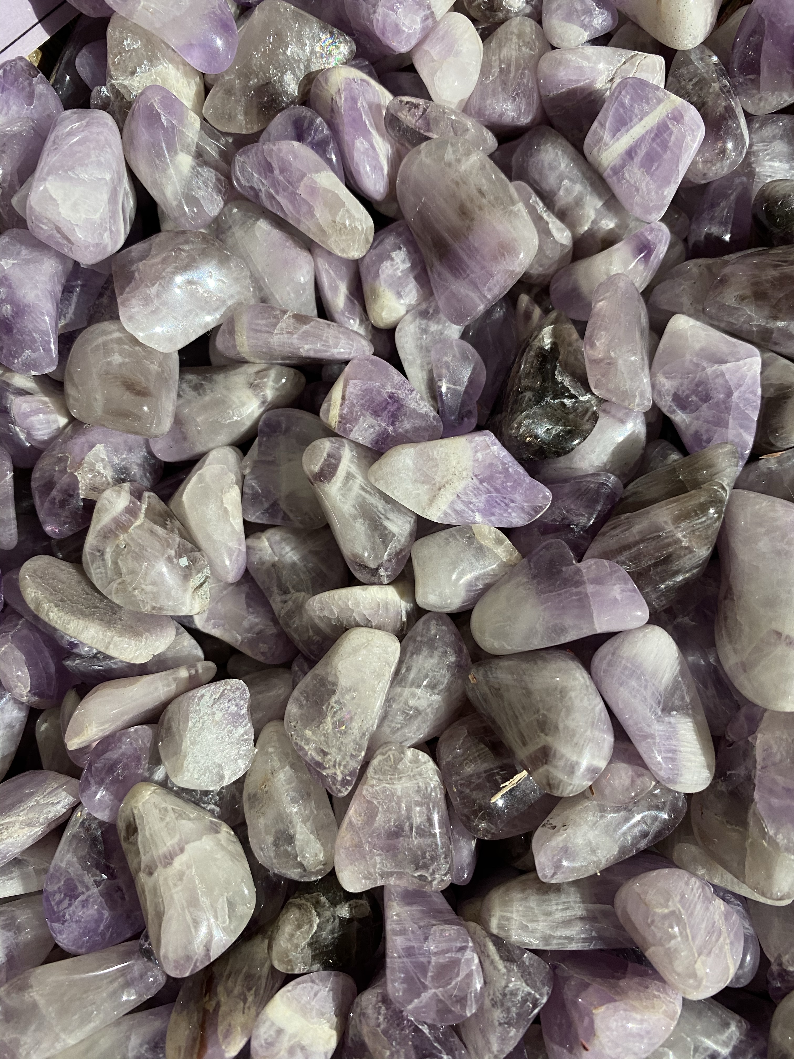 Kopalnia amtetystu Laponia, Finlandia, Arktyczny ametyst, kryształy, Kolorowe Bogate Soczyste, podróże,kobieca energia, relacje, rozwój osobisty, Malvina Dunder, ametyst kamień znaczenie działanie symbol właściwości