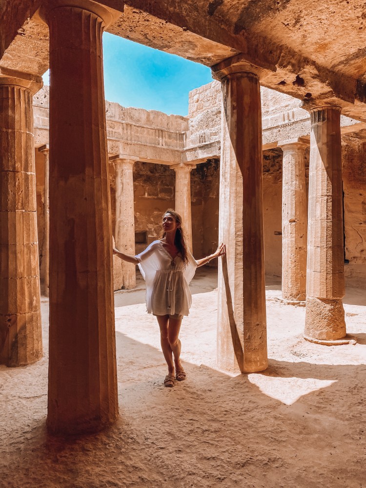 starożytne Groby Królów, Tombs of the Kings, Cypr, podróże, blog dla kobiet, kobieca energia, miłość, rozwój osobisty, Malvina Dunder