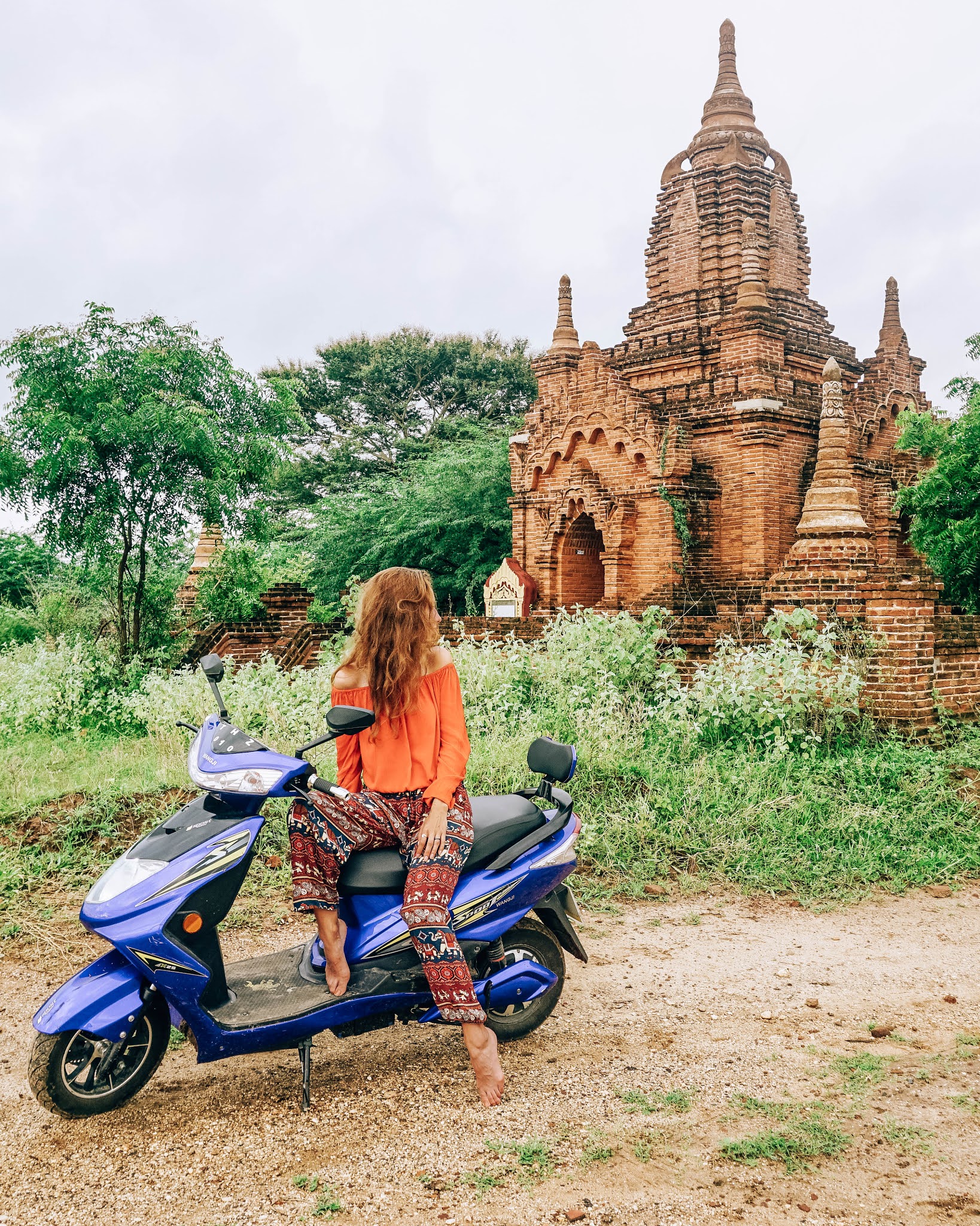 Mjanma Malvina Dunder blog rozwój osobisty, relacje, podróże Birma Bagan świątynie skuter