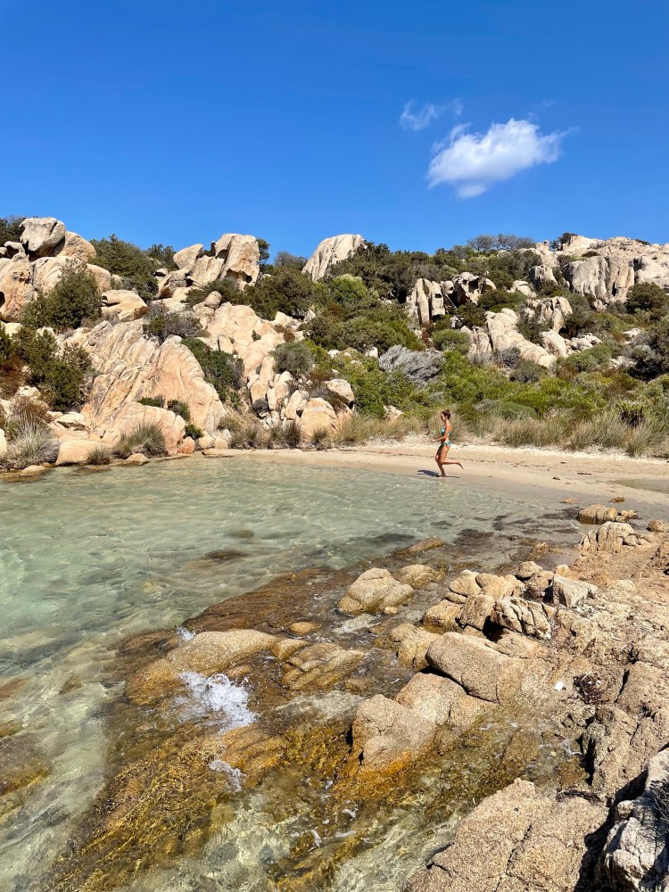 La Maddalena, plaża caprera, luna, Sardynia, Kolorowe Bogate Soczyste, podróże,kobieca energia, relacje, rozwój osobisty, Malvina Dunder