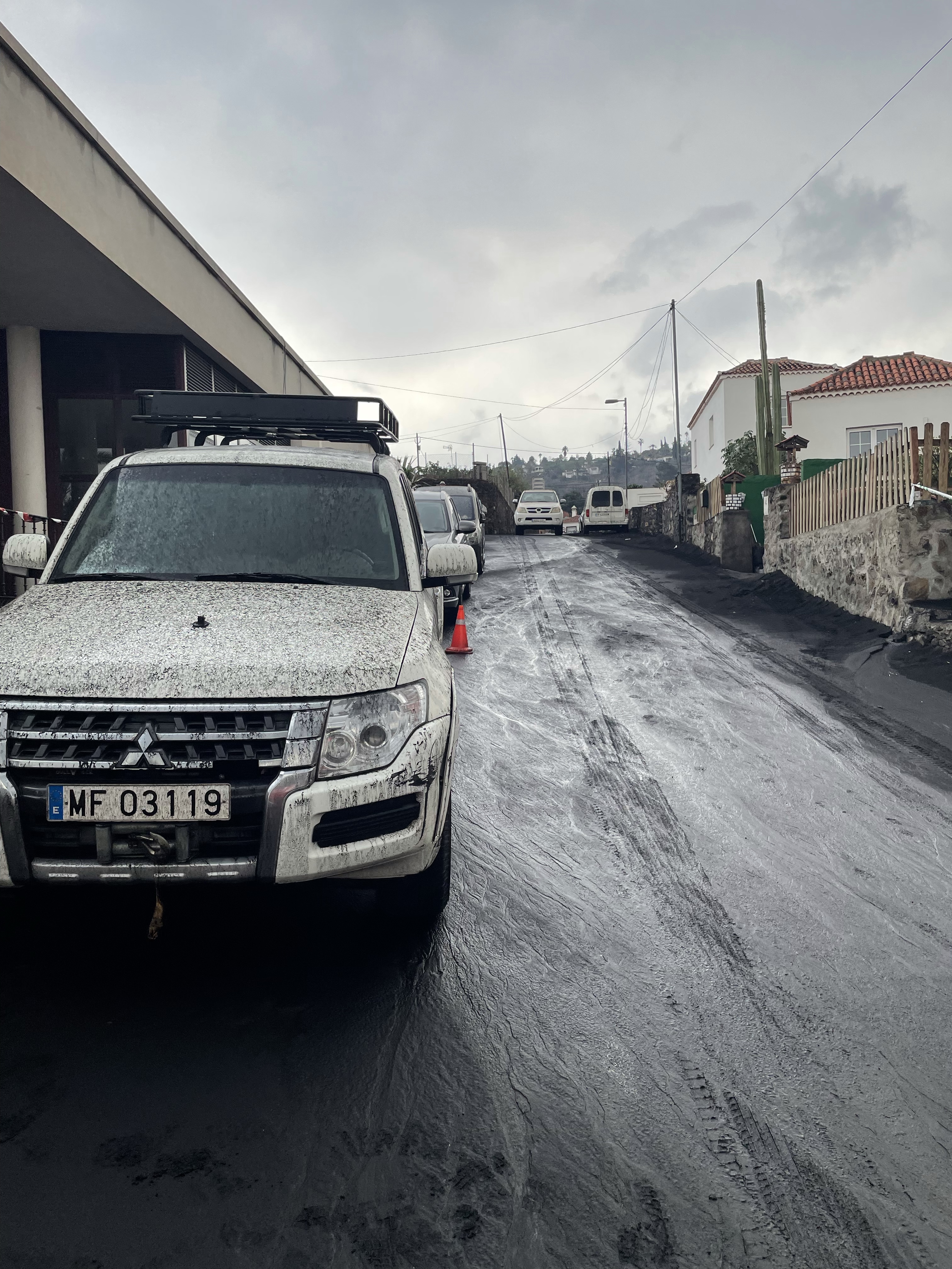 La Palma erupcja wulkanu, wulkan Cumbre Vieja 2021, Wyspy Kanaryjskie, kobieca energia, relacje, rozwój osobisty, Malvina Dunder