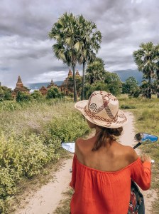 Mjanma Malvina Dunder blog rozwój osobisty, relacje, podróże Birma Bagan świątynie