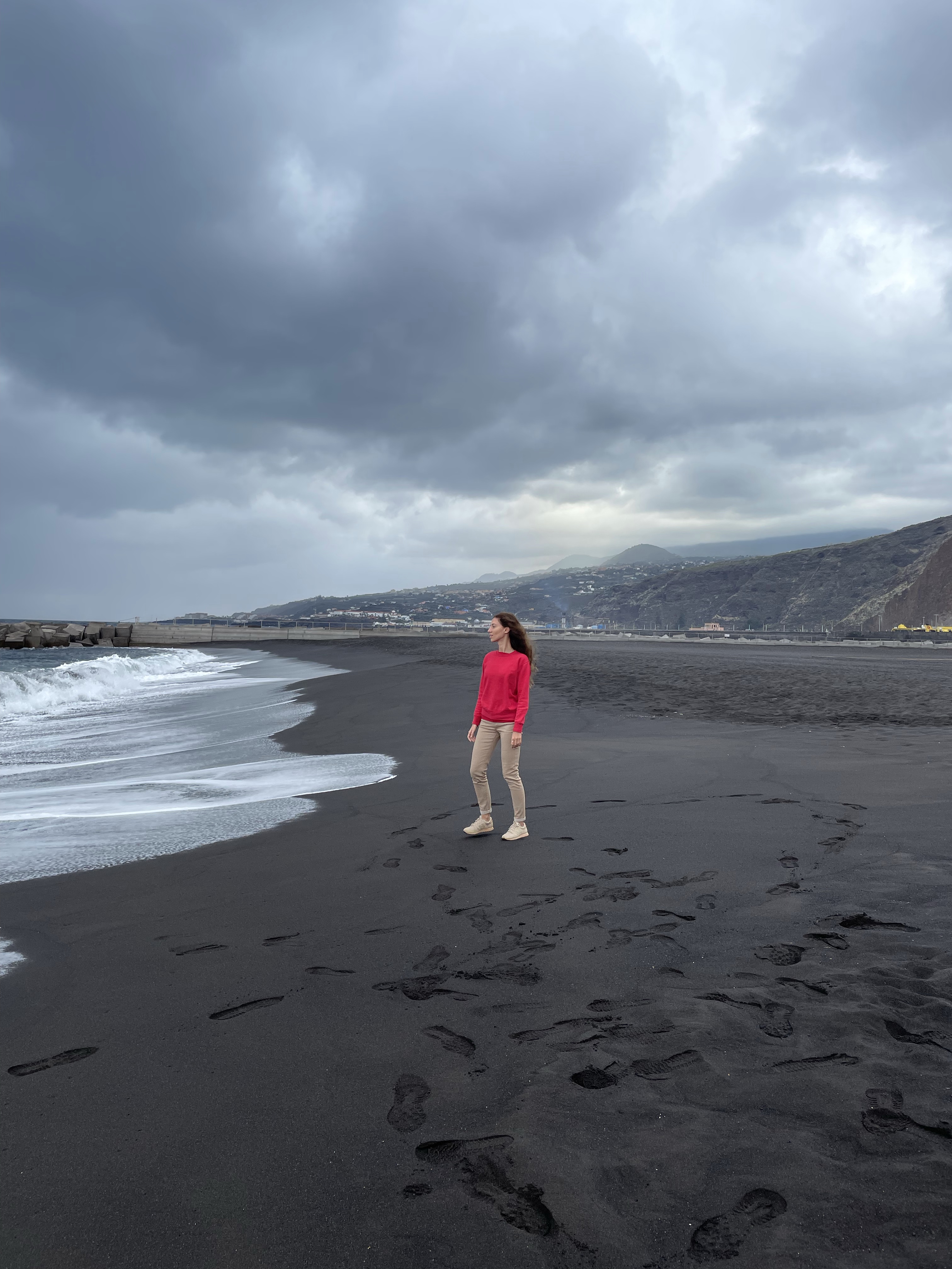 La Palma erupcja wulkanu, wulkan Cumbre Vieja 2021, Wyspy Kanaryjskie, kobieca energia, relacje, rozwój osobisty, Malvina Dunder