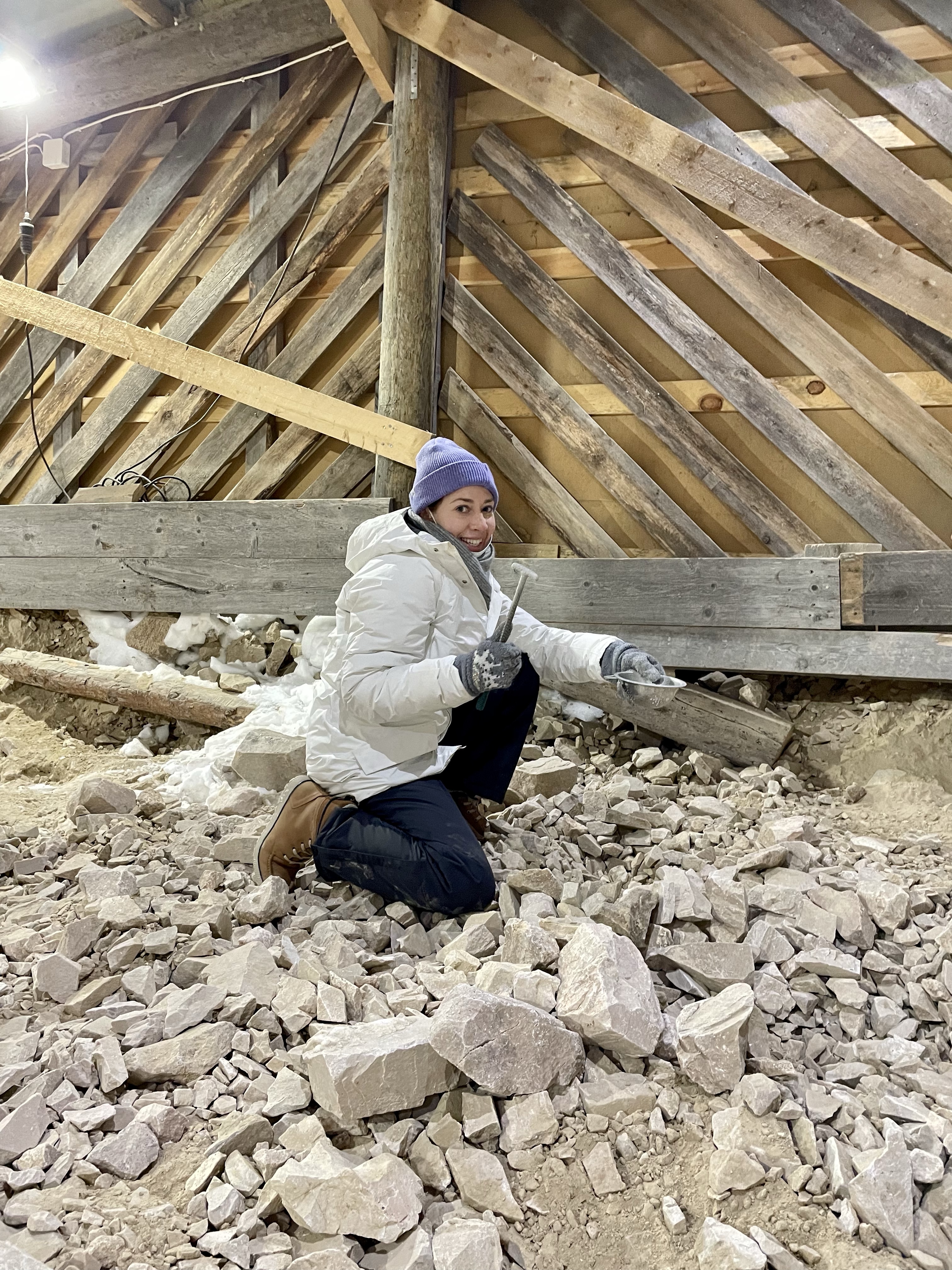 Kopalnia amtetystu Laponia, Finlandia, Arktyczny ametyst, kryształy, Kolorowe Bogate Soczyste, podróże,kobieca energia, relacje, rozwój osobisty, Malvina Dunder, ametyst kamień znaczenie działanie symbol właściwości