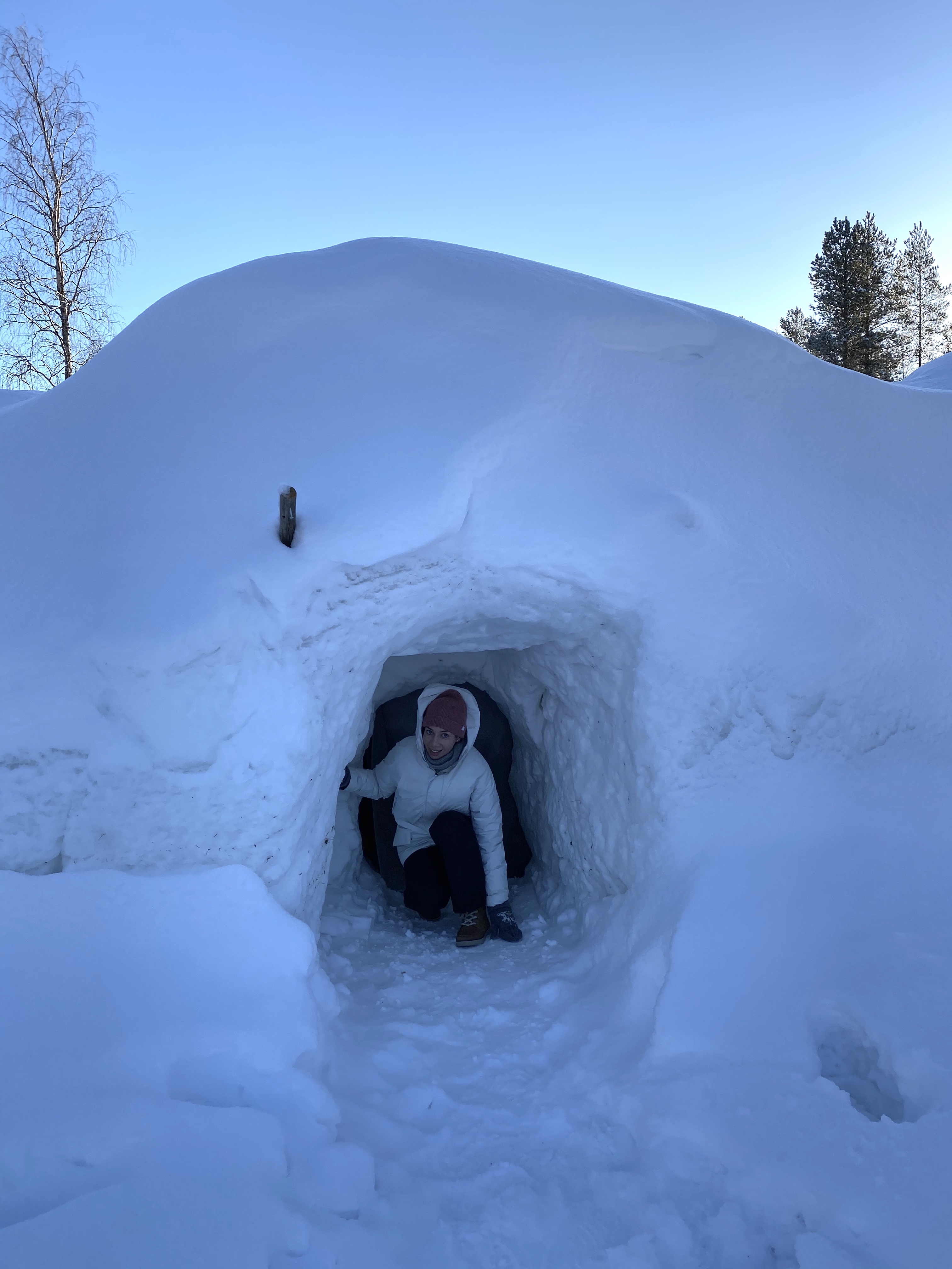 spanie w igloo, śnieg, Laponia, Finlandia, Koło podbiegunowe, Kolorowe Bogate Soczyste, podróże,kobieca energia, relacje, rozwój osobisty, Malvina Dunder