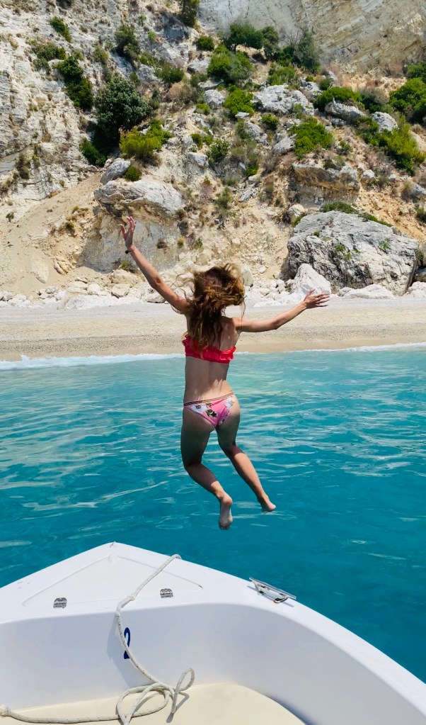 wypożyczenie łodzi, Korfu, Corfu, Grecja, grecka wyspa, blog podróże, Malvina Dunder