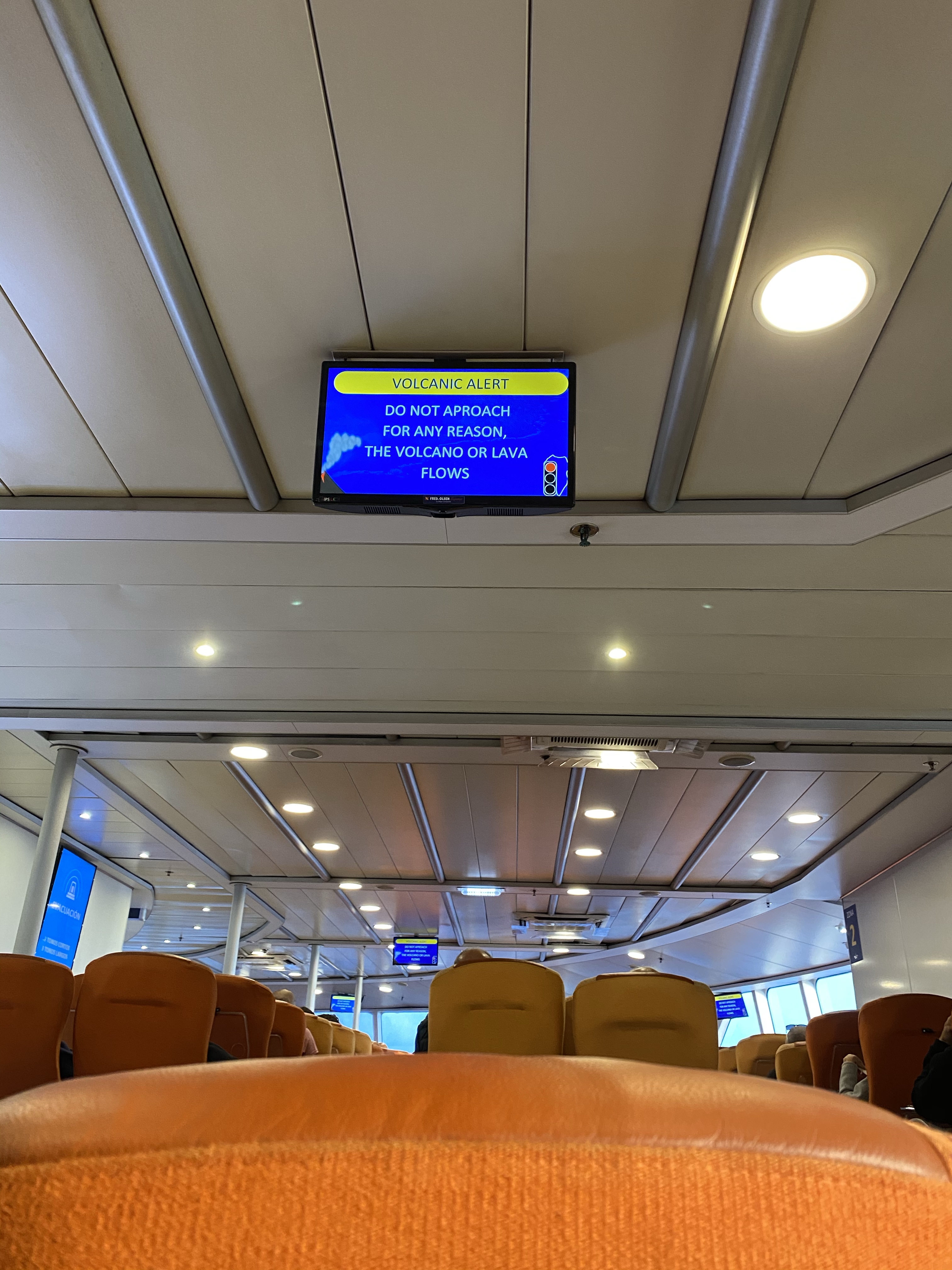 La Palma erupcja wulkanu, wulkan Cumbre Vieja 2021, Wyspy Kanaryjskie, kobieca energia, relacje, rozwój osobisty, Malvina Dunder