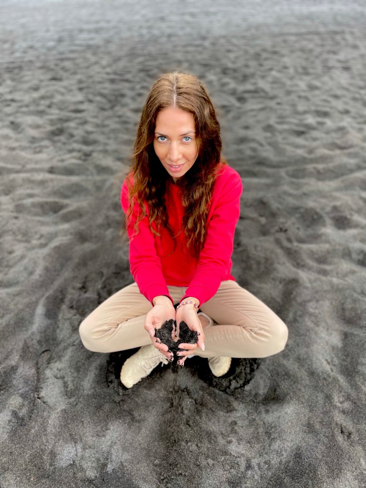 La Palma erupcja wulkanu, wulkan Cumbre Vieja 2021, Wyspy Kanaryjskie, kobieca energia, relacje, rozwój osobisty, Malvina Dunder