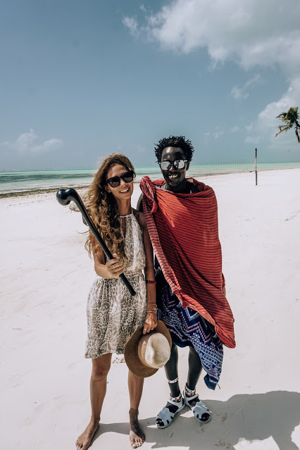 plaża z Masajami Zanzibar, podróże blog Malvina Dunder