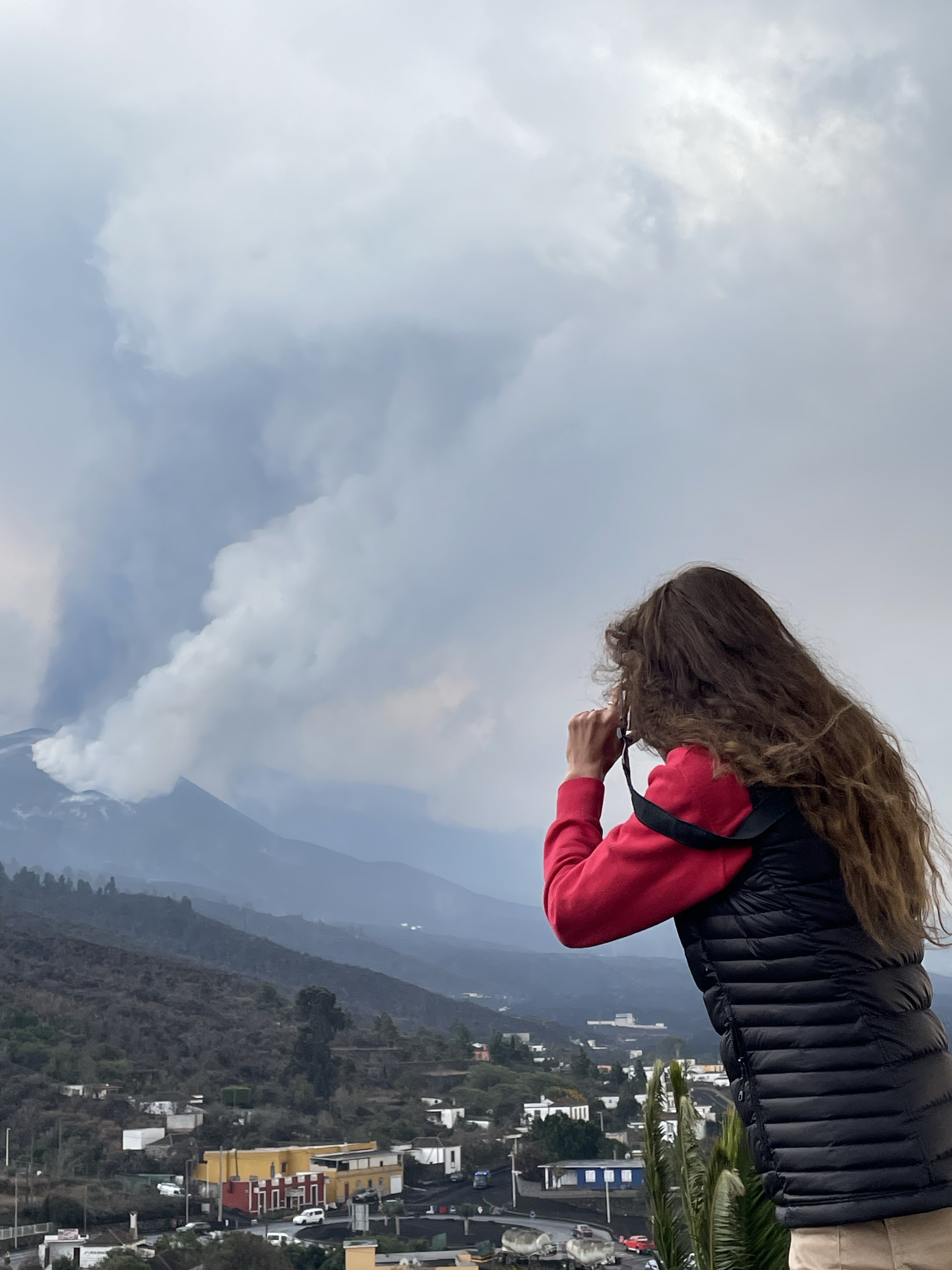 La Palma erupcja wulkanu, wulkan Cumbre Vieja 2021, Wyspy Kanaryjskie, kobieca energia, relacje, rozwój osobisty, Malvina Dunder