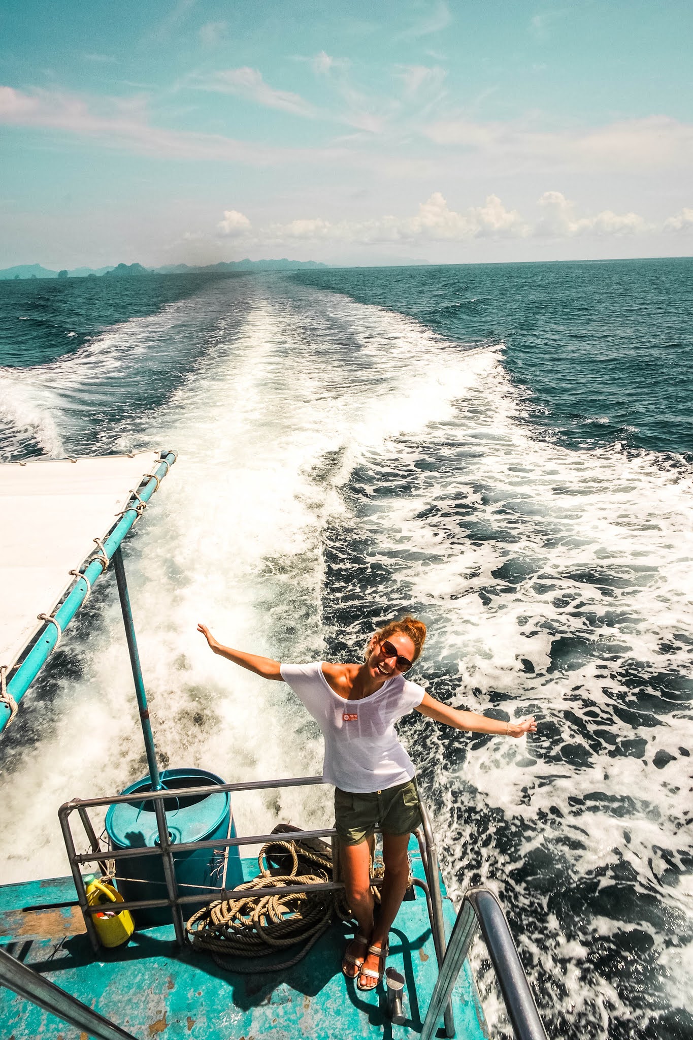 Malvina Dunder blog rozwój osobisty, relacje, podróże Tajlandia wyspa Phi Phi łódź