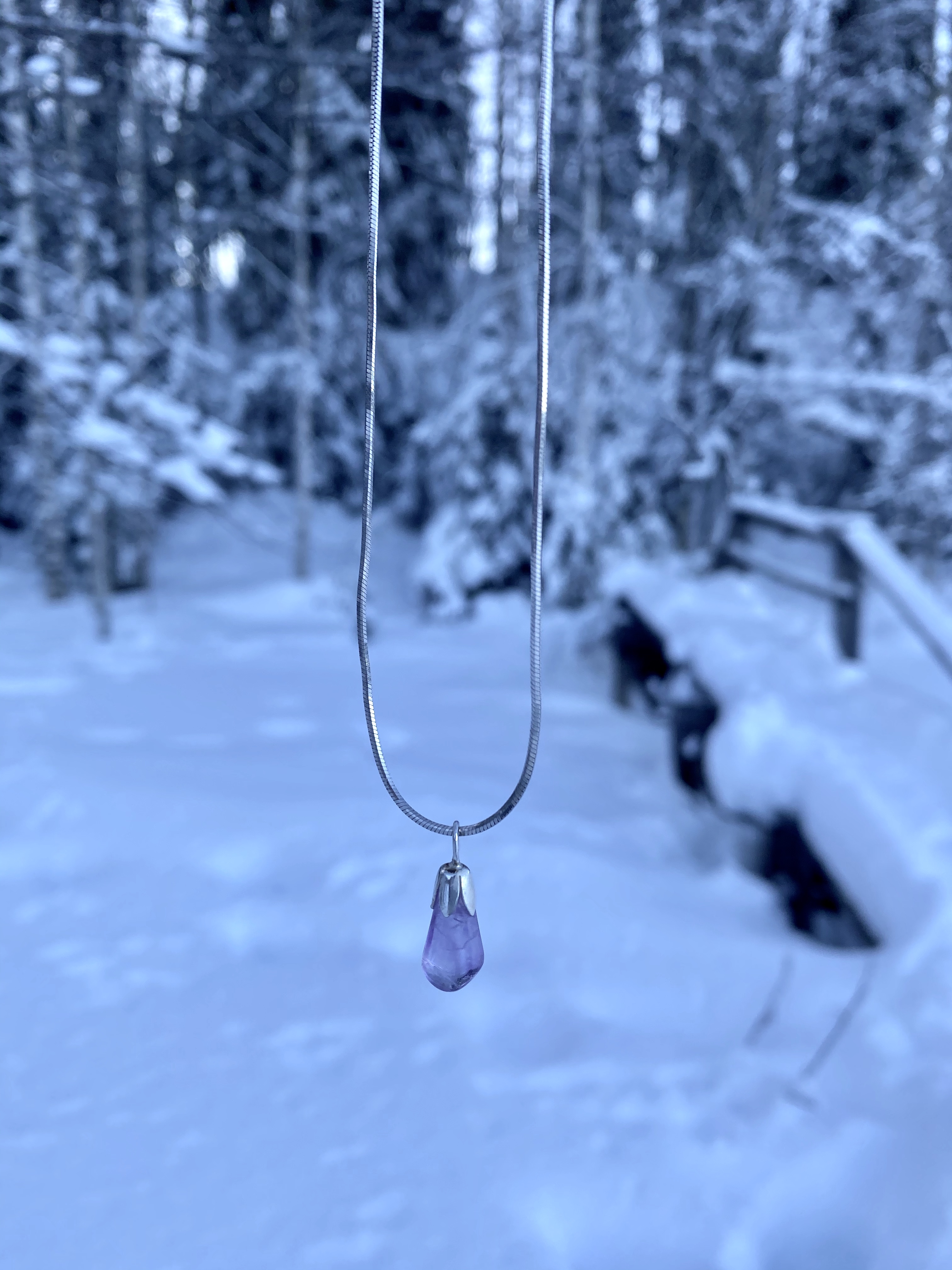 Kopalnia amtetystu Laponia, Finlandia, Arktyczny ametyst, kryształy, Kolorowe Bogate Soczyste, podróże,kobieca energia, relacje, rozwój osobisty, Malvina Dunder, ametyst kamień znaczenie działanie symbol właściwości