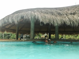 Malvina Dunder blog rozwój osobisty, relacje, podróże Filipiny Siquijor salamanca hotel basen