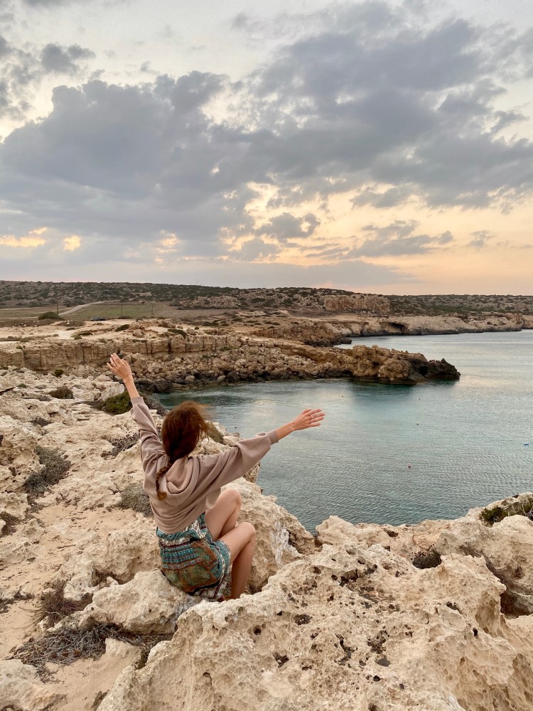 Cape Greeko Cypr, podróże, blog dla kobiet, kobieca energia, miłość, rozwój osobisty, Malvina Dunder