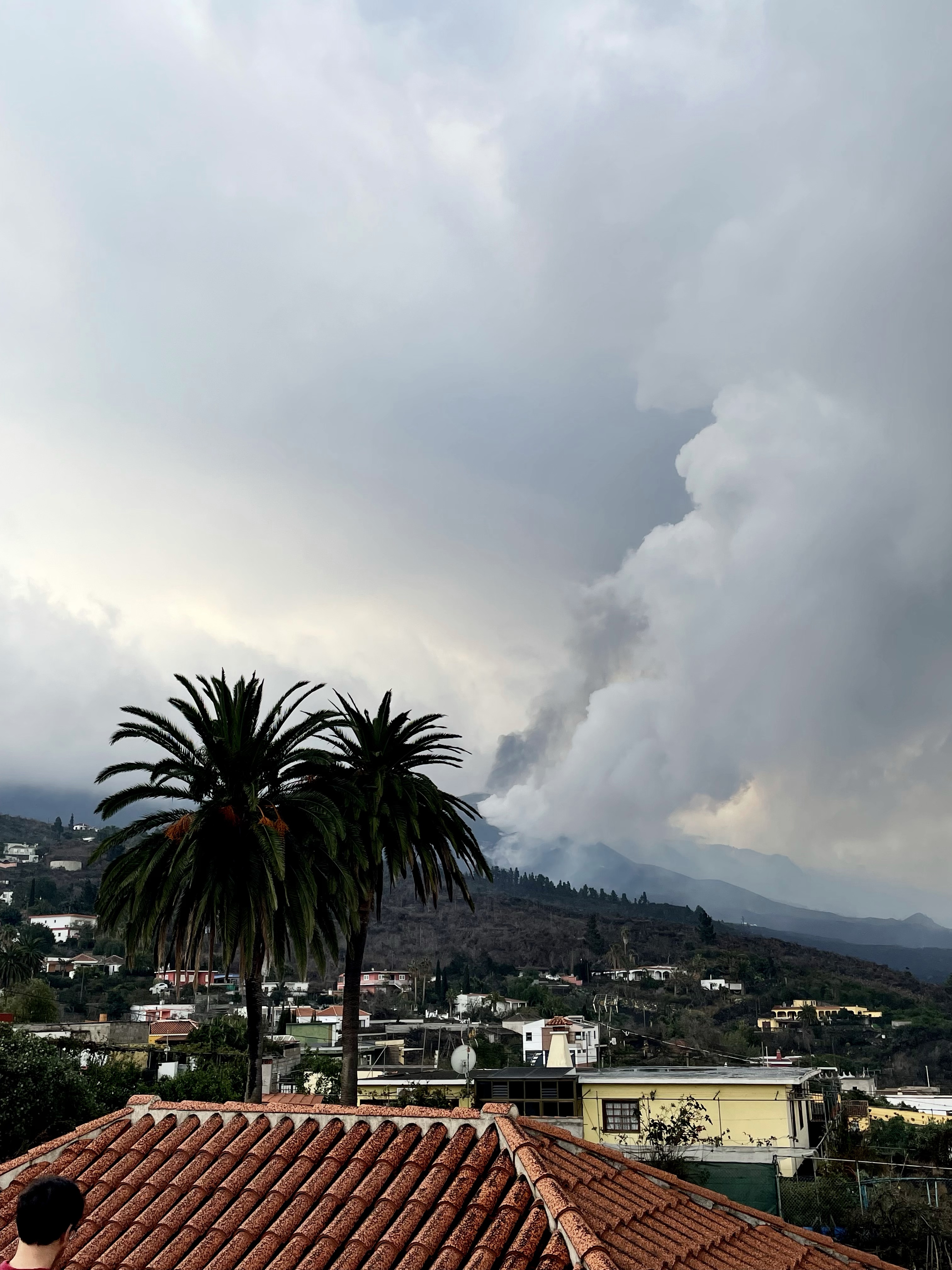 La Palma erupcja wulkanu, wulkan Cumbre Vieja 2021, Wyspy Kanaryjskie, kobieca energia, relacje, rozwój osobisty, Malvina Dunder