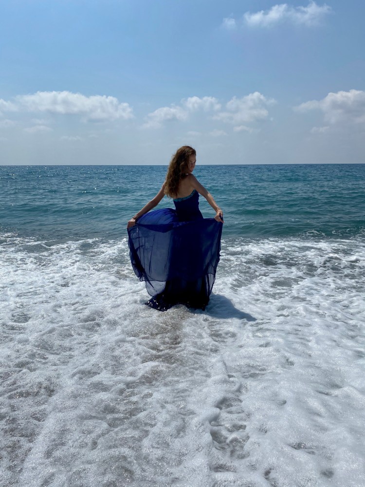 Lara Beach, plaża, Cypr, podróże, blog dla kobiet, kobieca energia, miłość, rozwój osobisty, Malvina Dunder